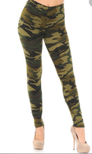 Load image into Gallery viewer, Green Camo